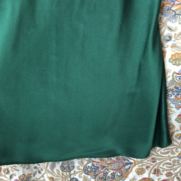 LAFAYETTE 148 NEW YORK Silk Tank Top in Emerald Green 4 - Picture 12 of 14